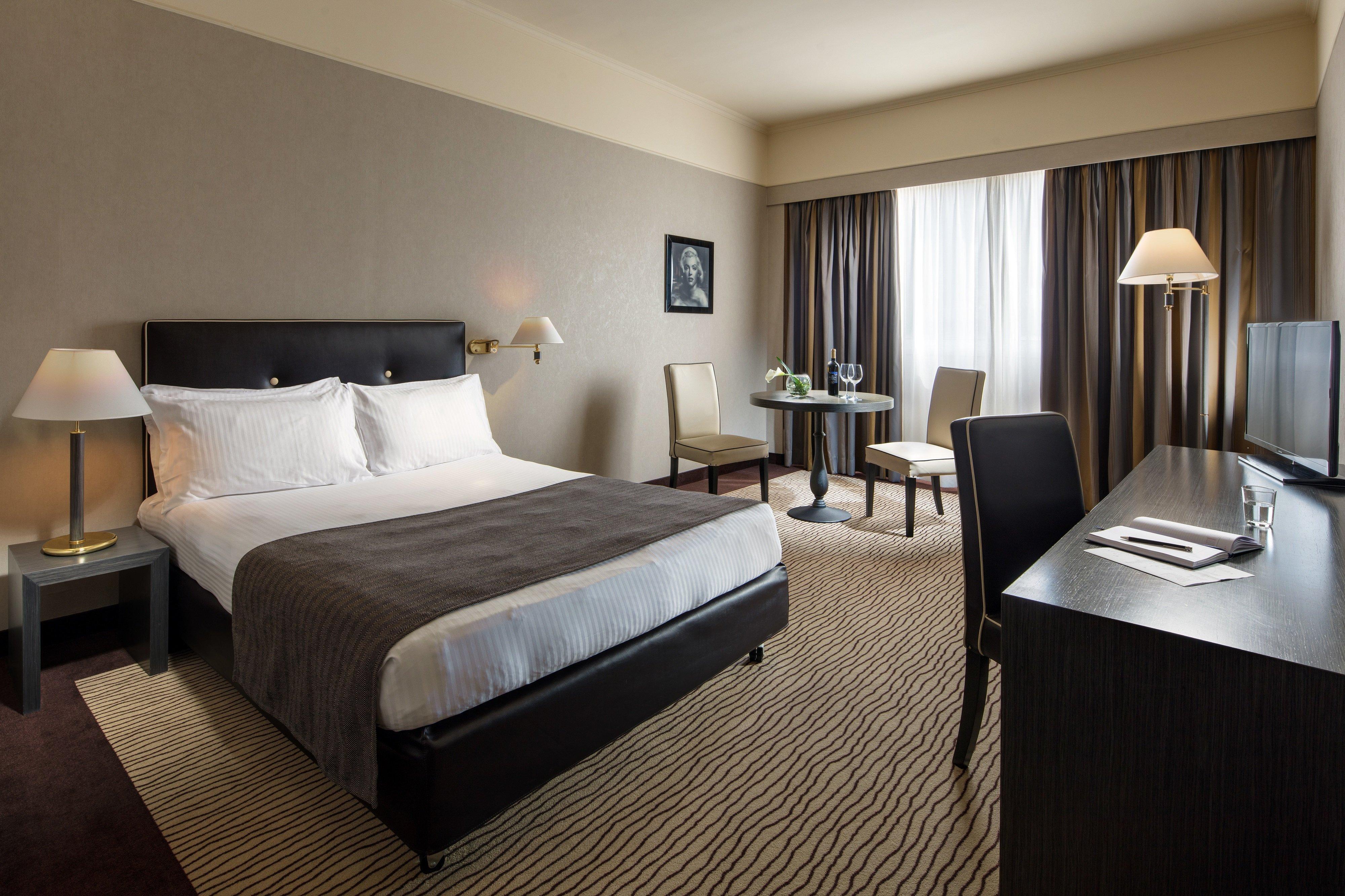 Holiday Inn Rome - Eur Parco Dei Medici By Ihg Zewnętrze zdjęcie
