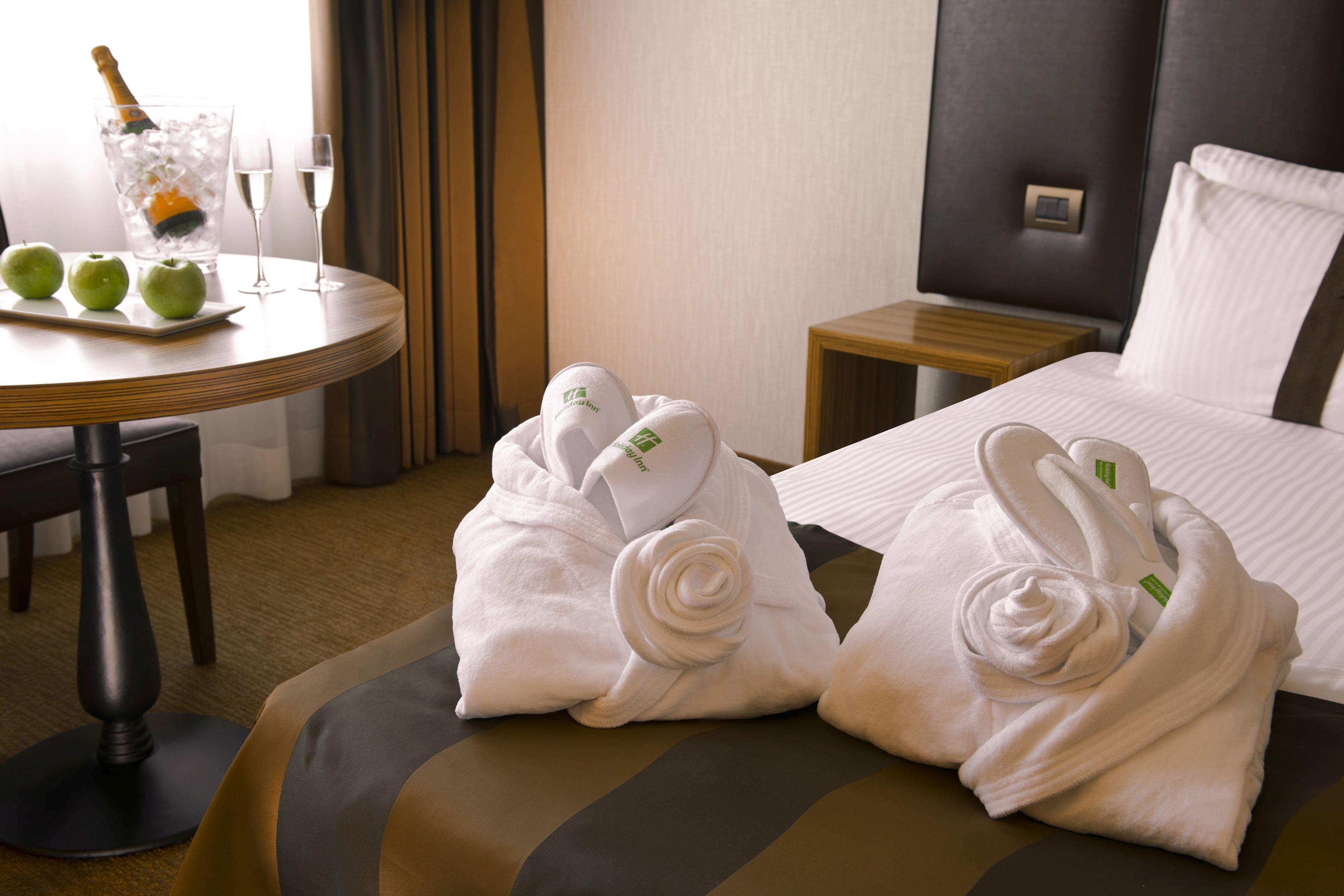 Holiday Inn Rome - Eur Parco Dei Medici By Ihg Zewnętrze zdjęcie