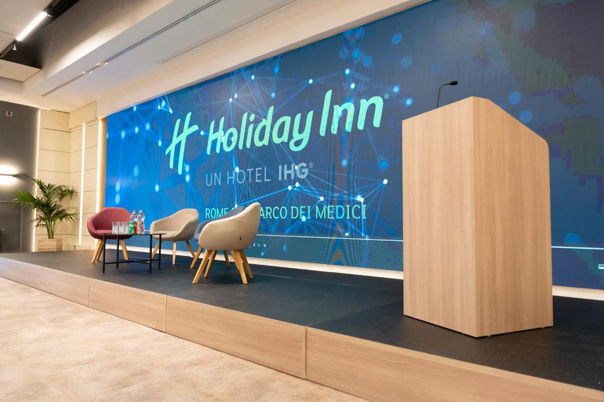 Holiday Inn Rome - Eur Parco Dei Medici By Ihg Zewnętrze zdjęcie